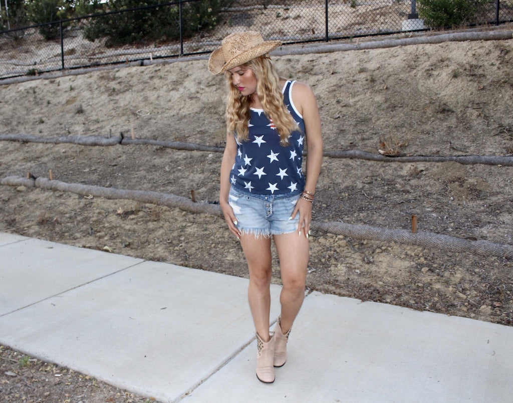 4th of July Weekend | Festive & stylish!