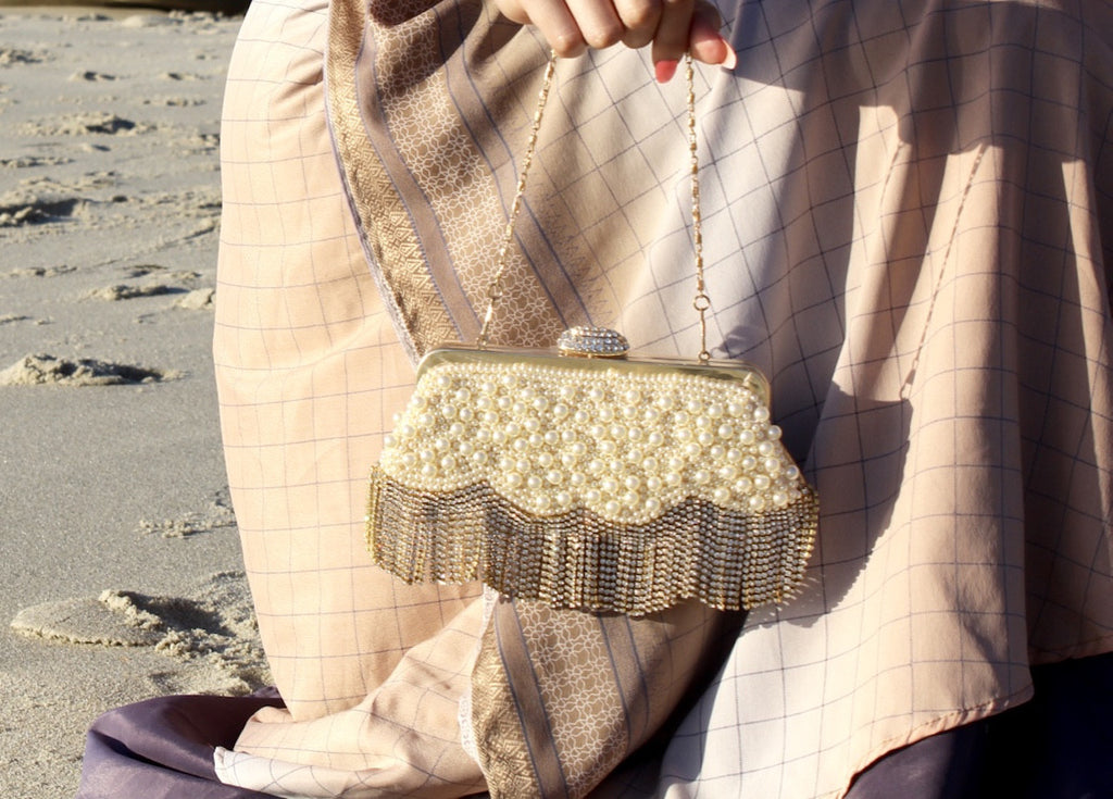 How to rock that boho skirt?